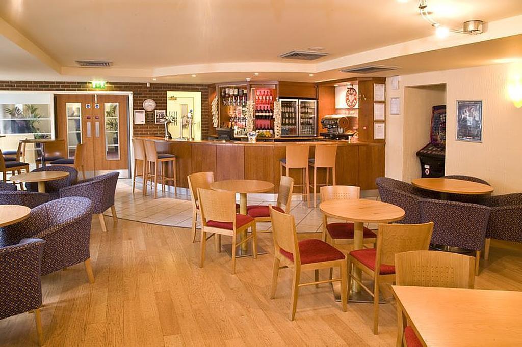 Premier Inn London Elstree / Borehamwood Eksteriør billede